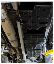 Load image into Gallery viewer, SB Tanks Replacement  Fuel Tank For 2017-2019 Ford PowersStroke 6.7L, Crew Cab Short Bed/Crew Cab Long Bed